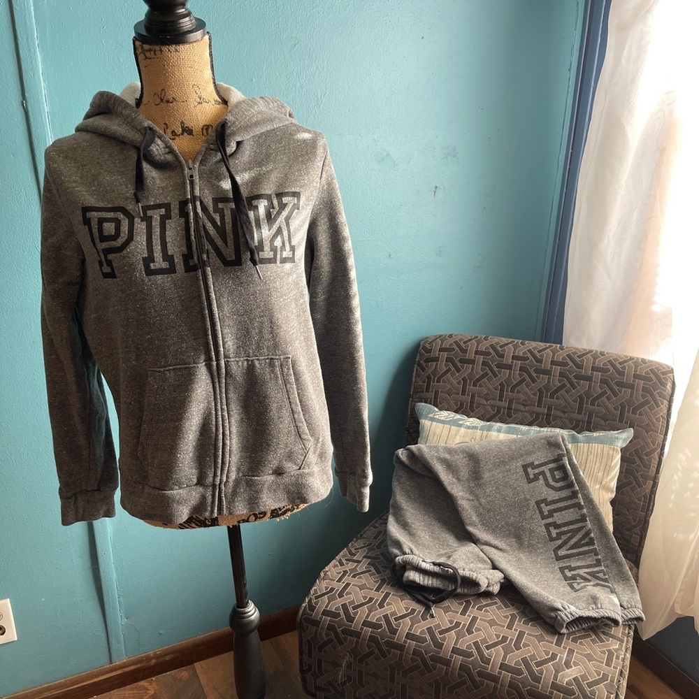 PINK Victoria Secret sweat suit, sz L